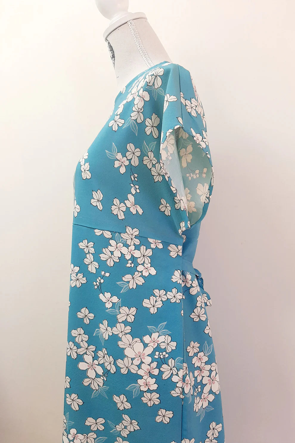 Nana Sakaguchi - Vintage kimono silk dress