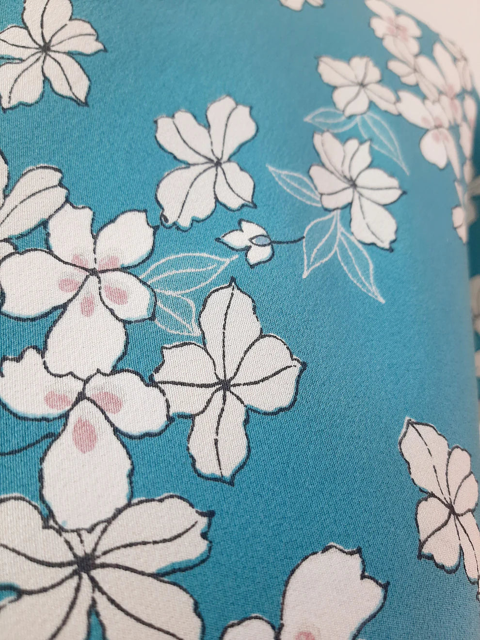 Nana Sakaguchi - Vintage kimono silk dress